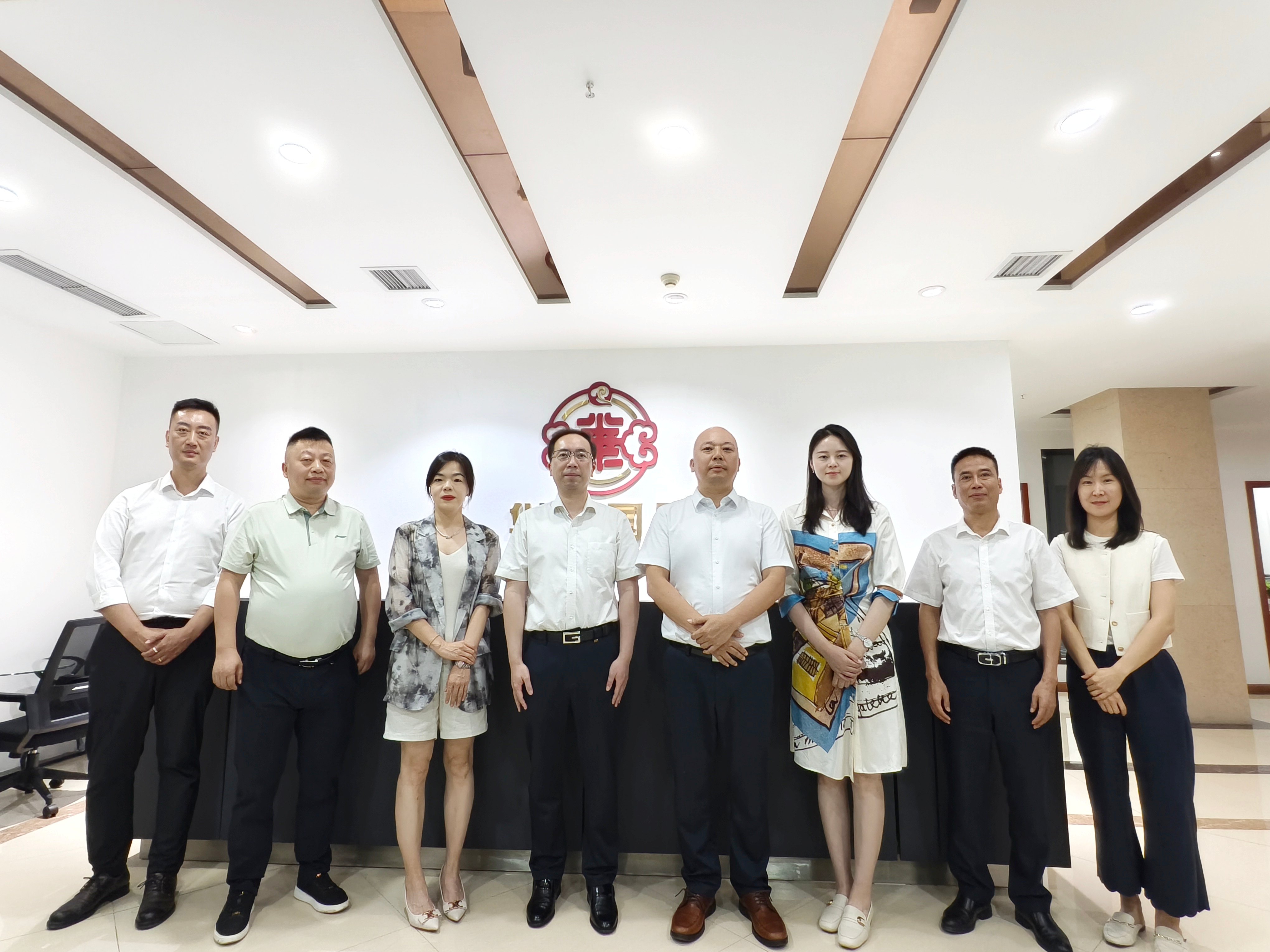 华敏国际与中核放射签署战略合作协议